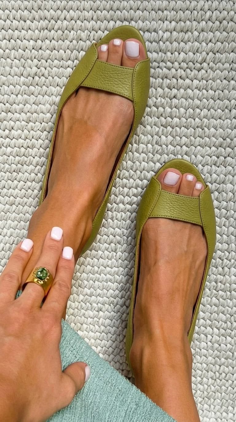 Adelina | Elegant Gold Sandals for Ultimate Comfort