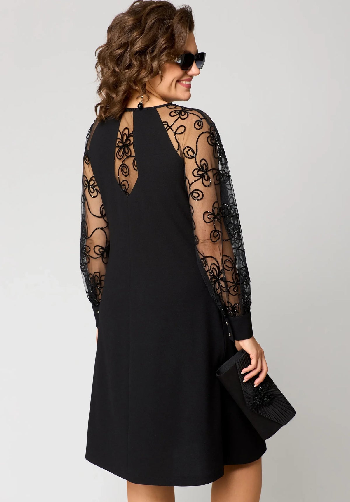 Jane | refined lace midi dress with elegant silhouette