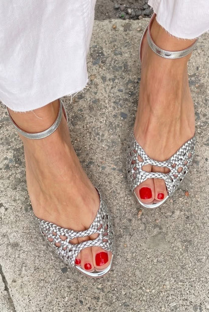 Isadora | Braided Gold Sandals