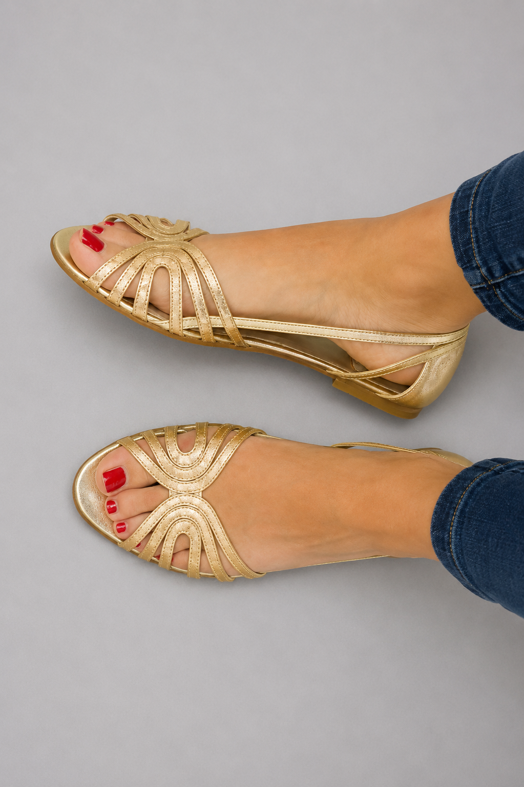 Eleonora | Light Summer Sandals in Golden