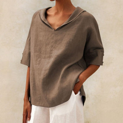 Clara | Effortlessly Chic Relaxed V-Neck Top