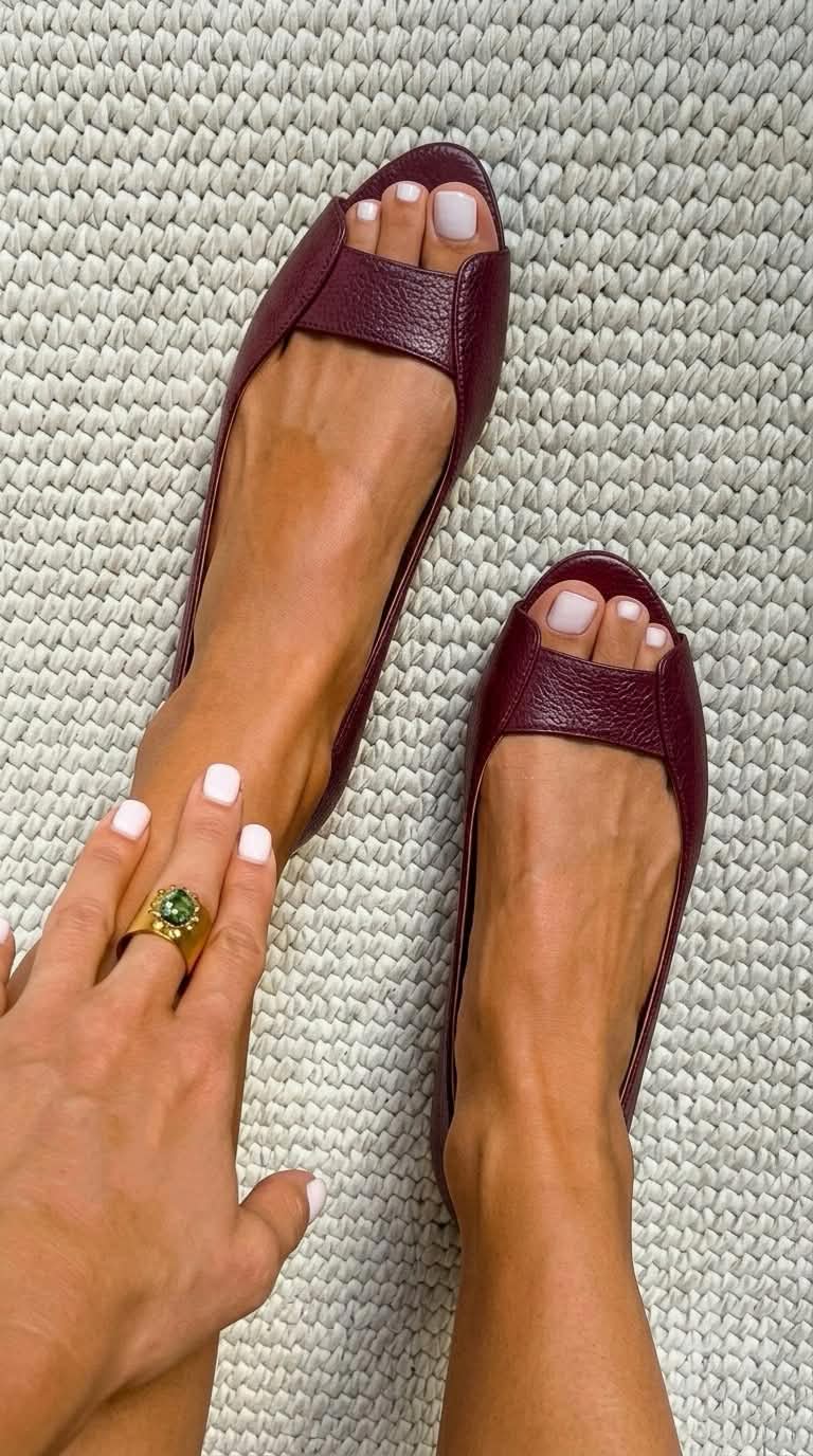 Adelina | Elegant Gold Sandals for Ultimate Comfort