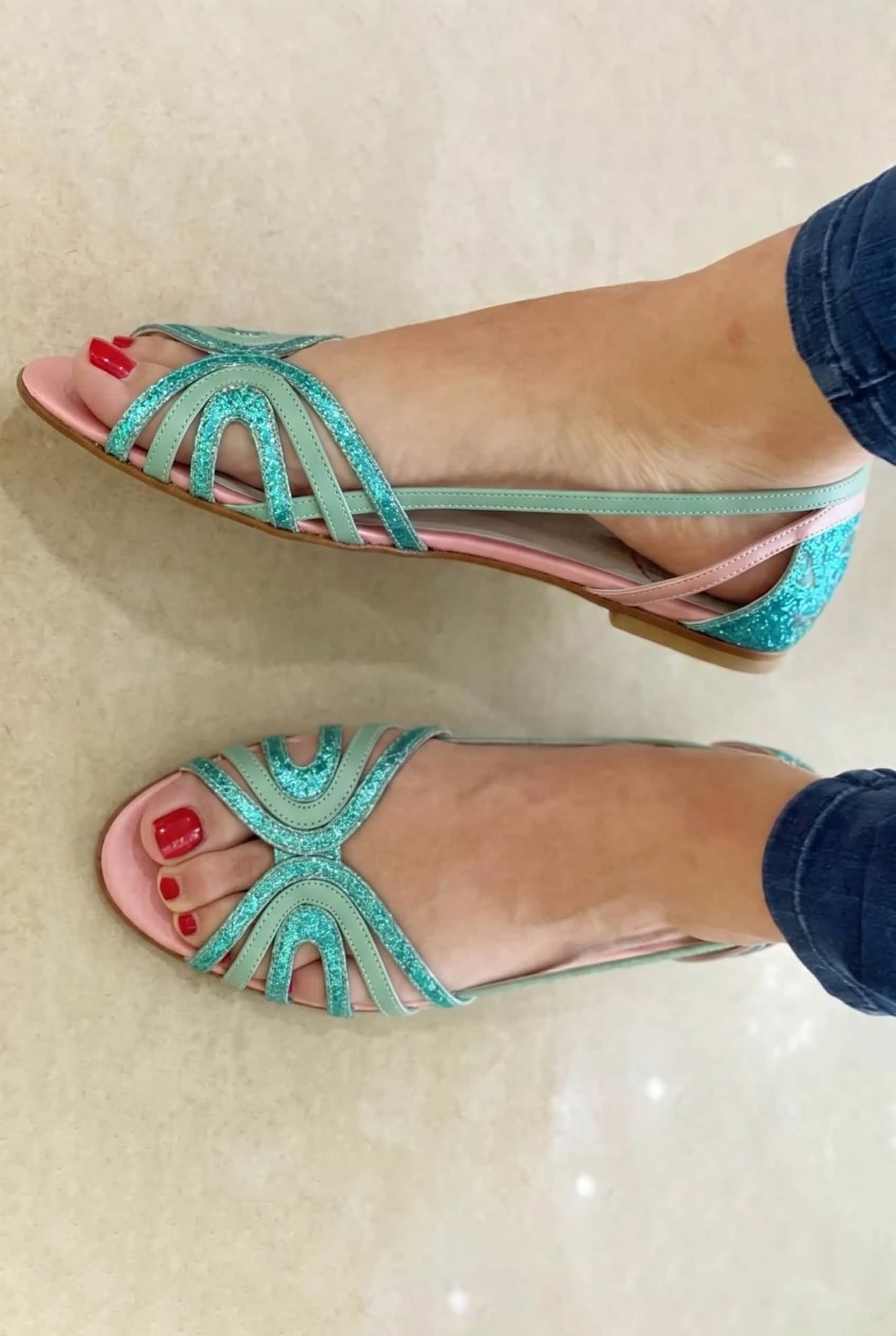 Eleonora | Light Summer Sandals in Golden