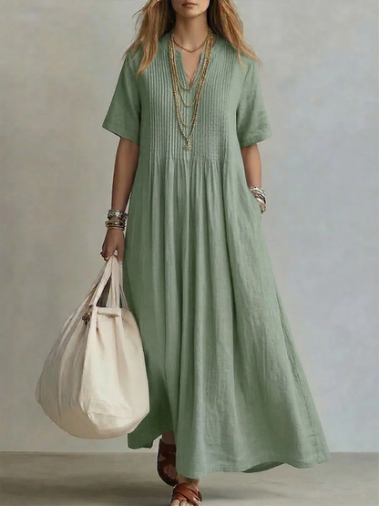 Colette | Effortlessly tailored pleated midi dress