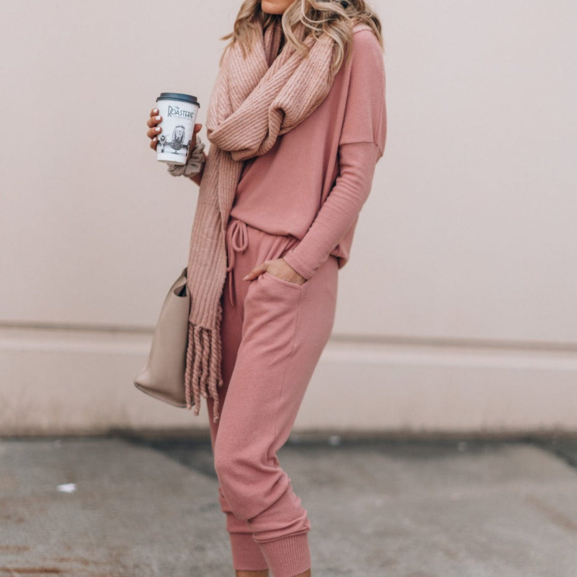 Emma | Cozy Lounge Set with Long Sleeve Top and Joggers