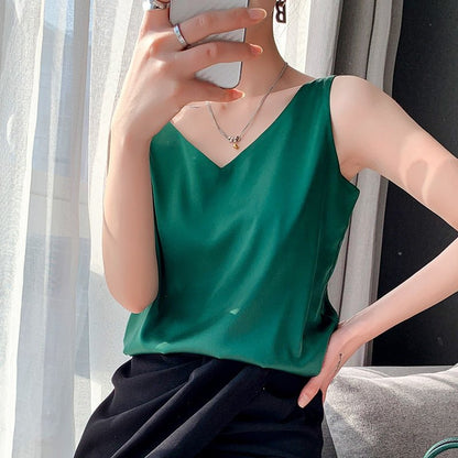 Lily | Luxurious Satin V-Neck Tank for Effortless Style