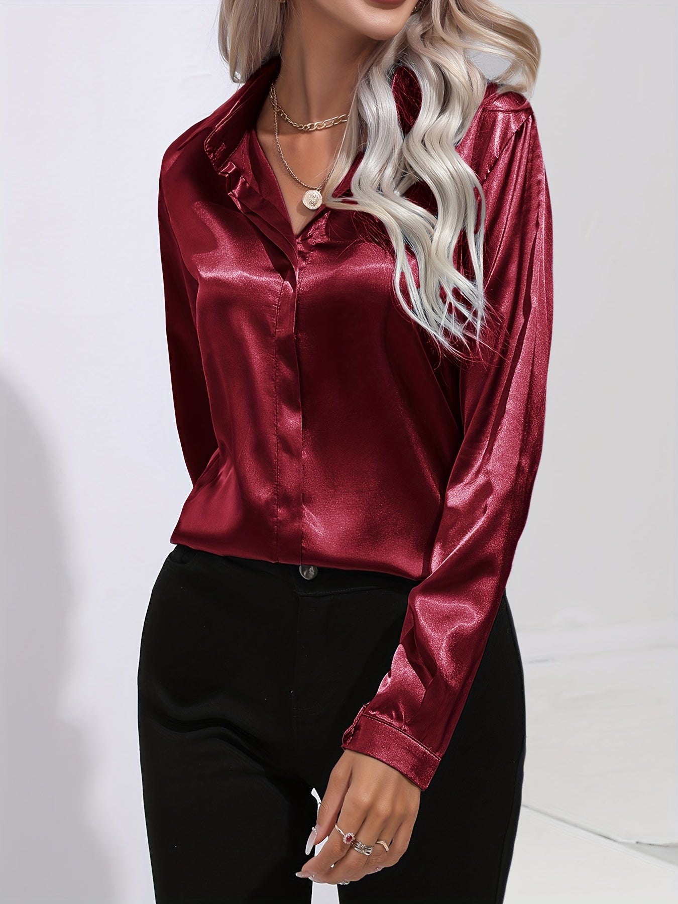 Sarah | Chic Long Sleeve Button-Down Blouse