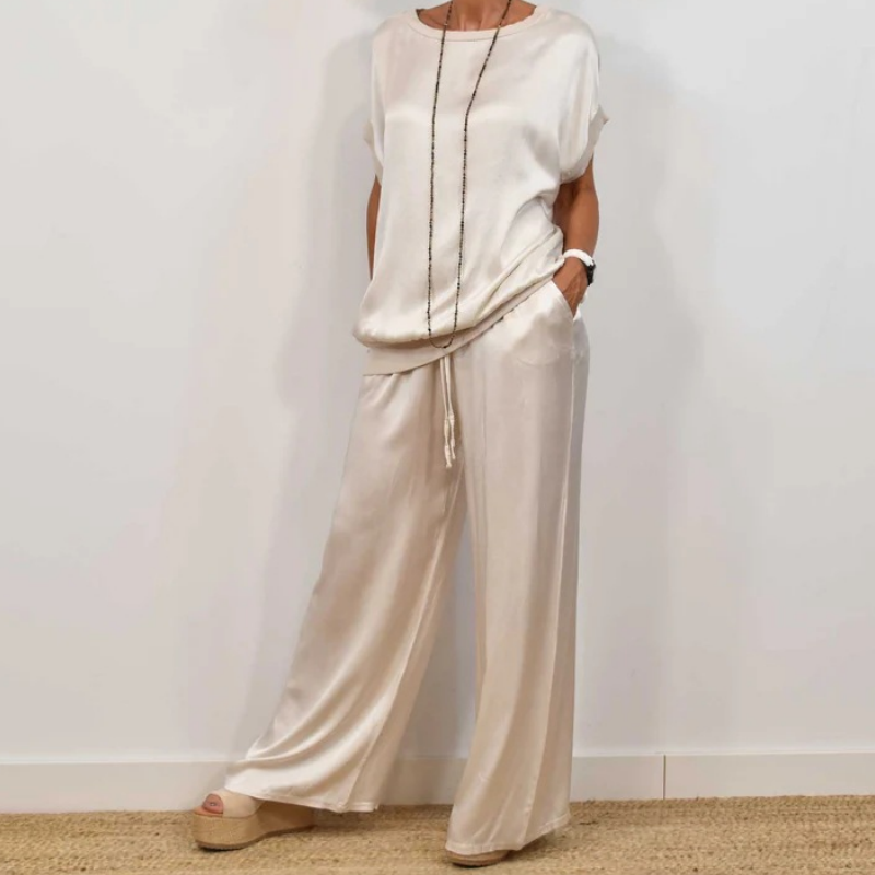 Women's Two-Piece Set | Loose Silhouette Top and Pants