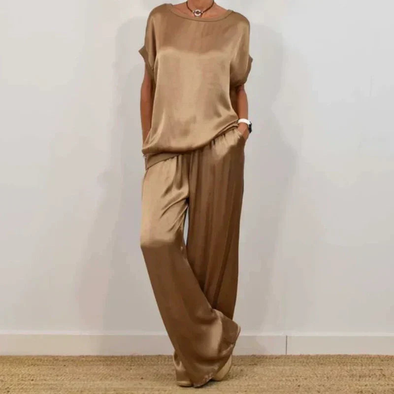 Women's Two-Piece Set | Loose Silhouette Top and Pants