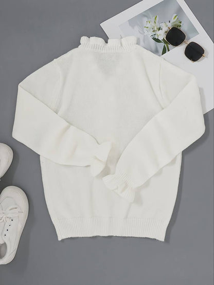 Victoria | Chic Ruffle Blouse with Decorative Buttons